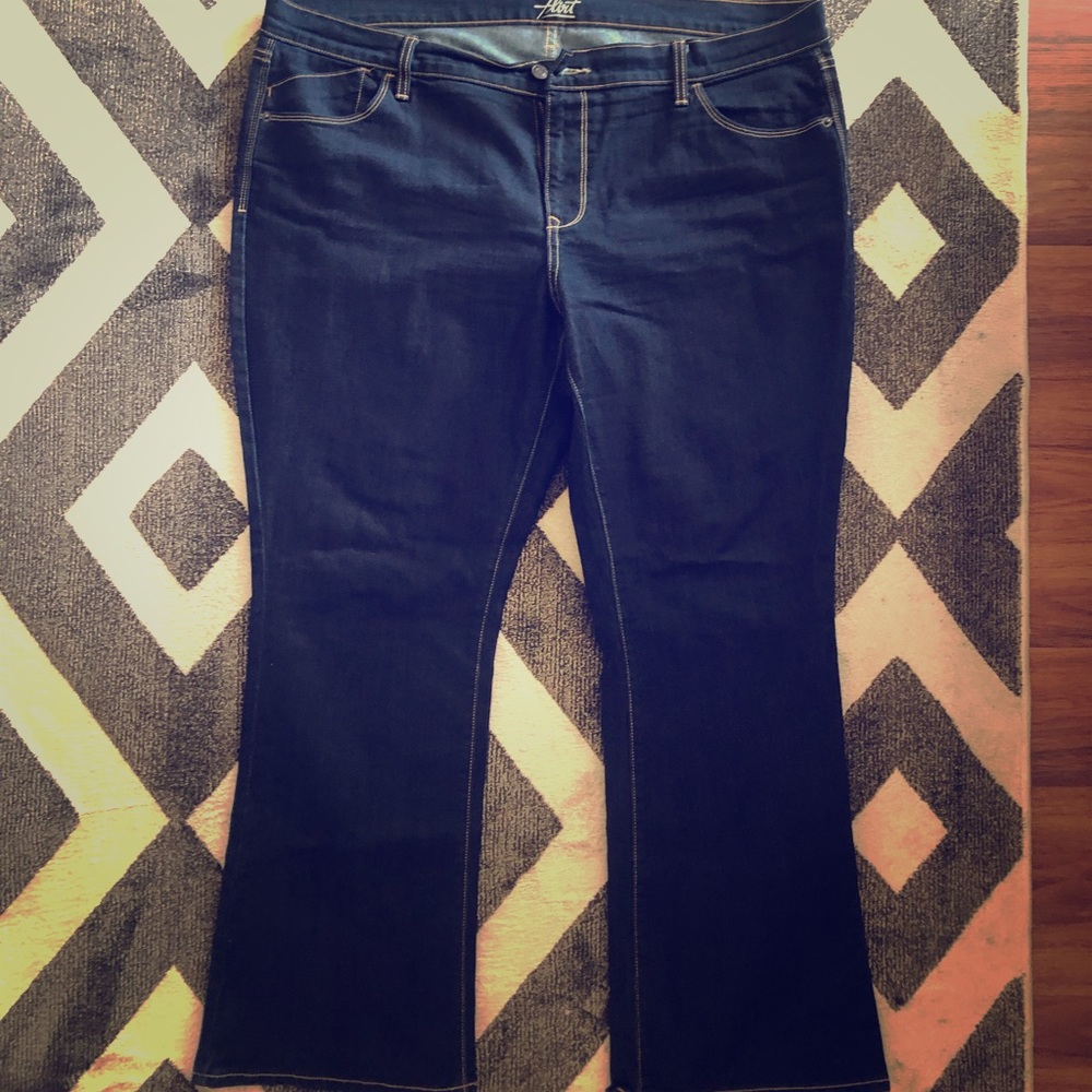 Jeans for the gorgeous curvy girl!